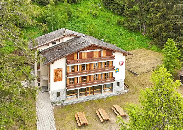 De L Ours Vue & Nature Pregny 8 Pers